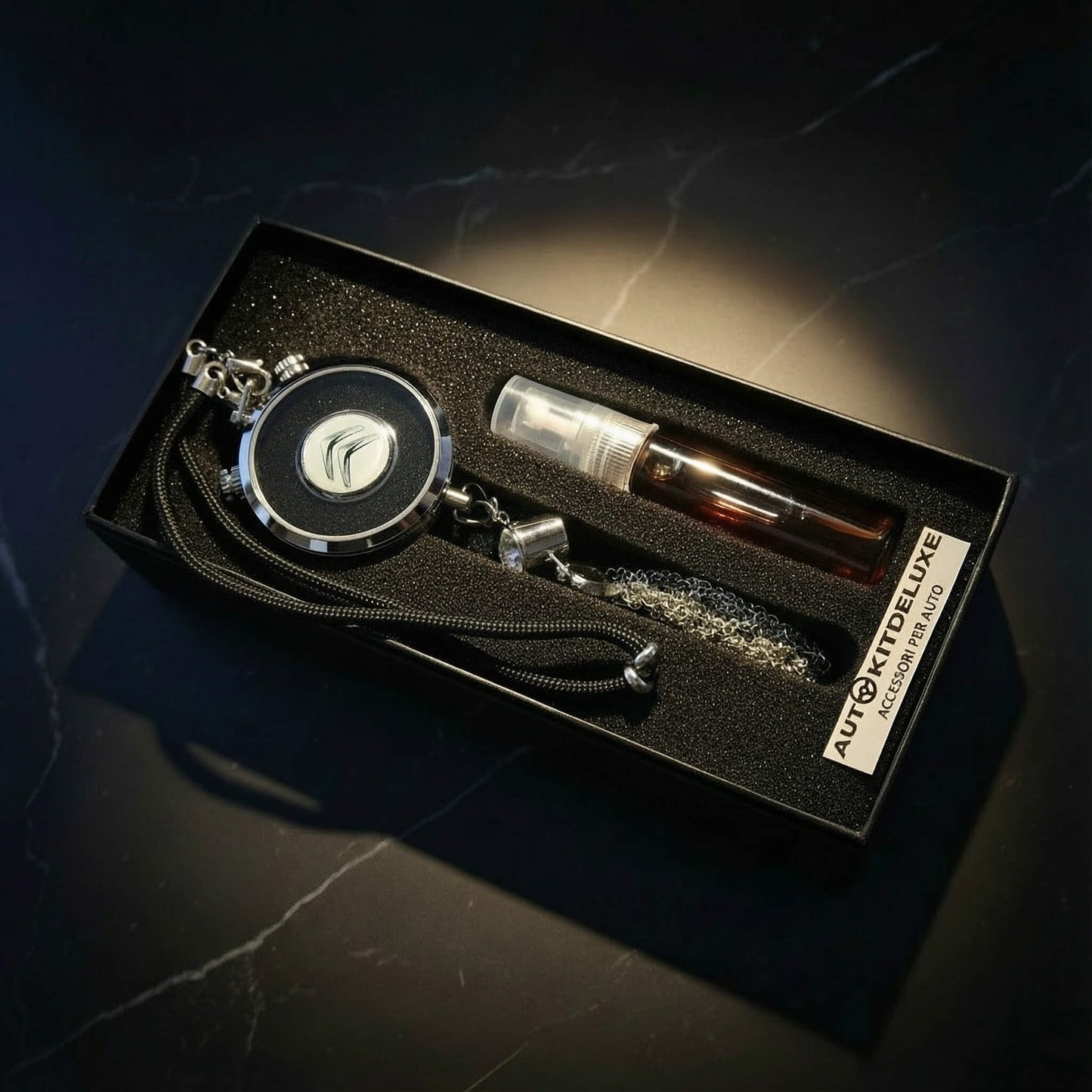 PARFUM DE VOITURE AVEC LOGO (Parfum inclus)